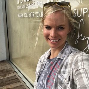 Meet your Posher, Briana